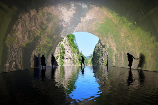 19_MAD_Echigo Tsumari_Tunnel of Light_Light Cave_by Nacasa & Partners Inc..jpg