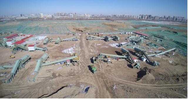 北京环球影城建筑垃圾资源化处置施工现场。北京建工资源公司供图